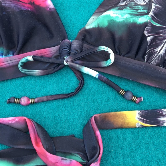 Swimsuit Top - Picture 3 of 6